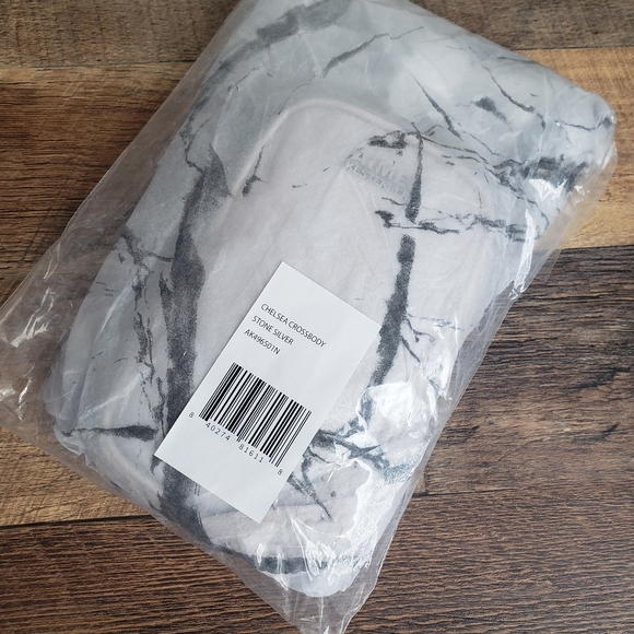 Aimee Kestenberg chelsea crossbody NWT - Picture 3 of 7